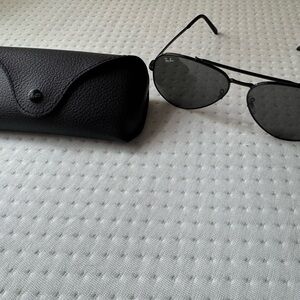 Ray-Ban Dark Aviator Sunglasses